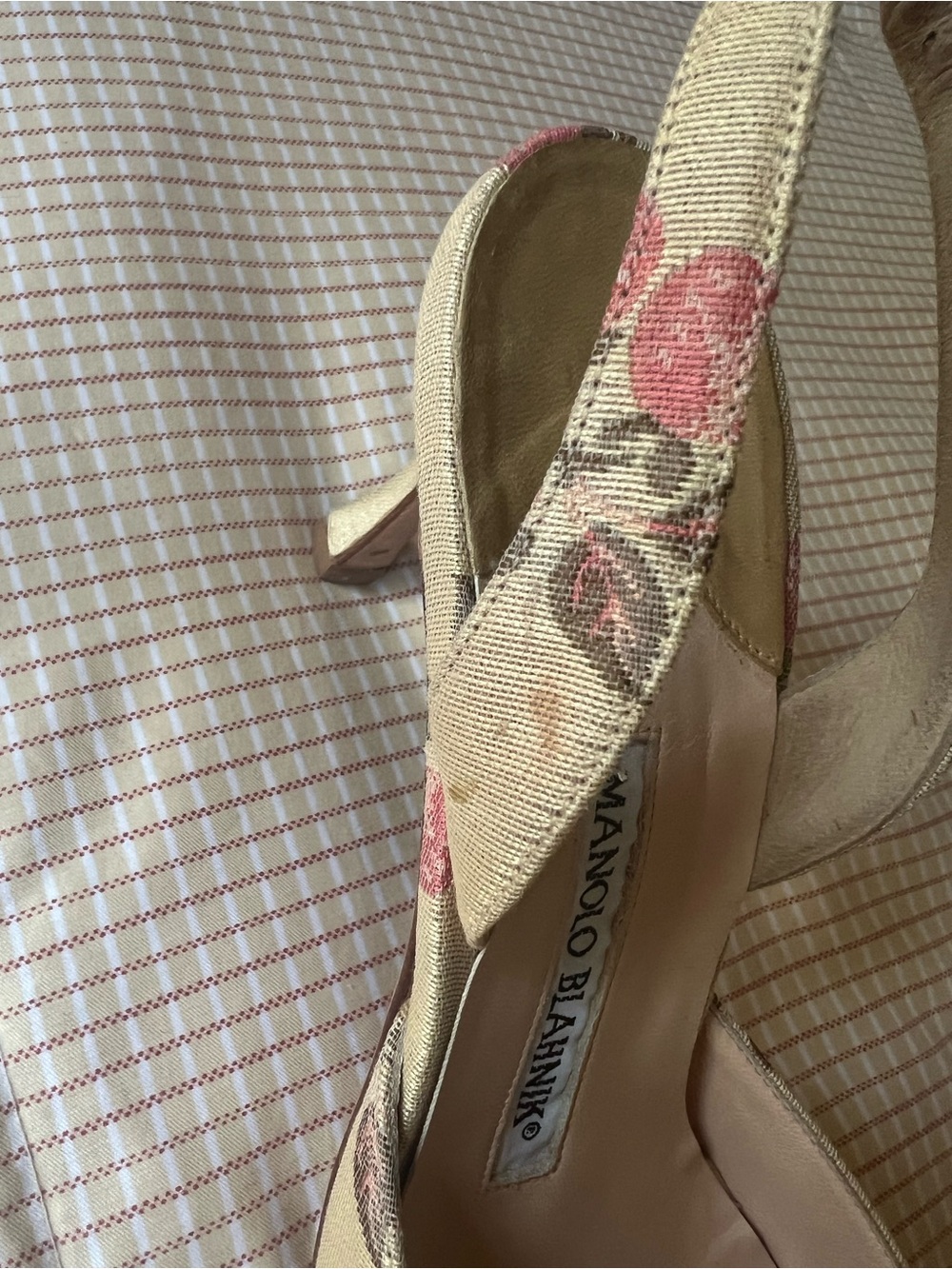 Stunning 90s Vintage Manolo Blahniks - Picture 4 of 5